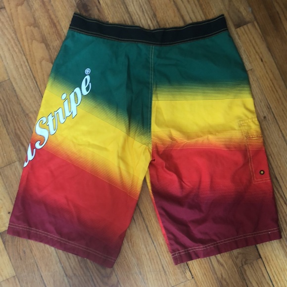 Men’s Red Stripe Board Shorts Size 32 - Picture 2 of 5